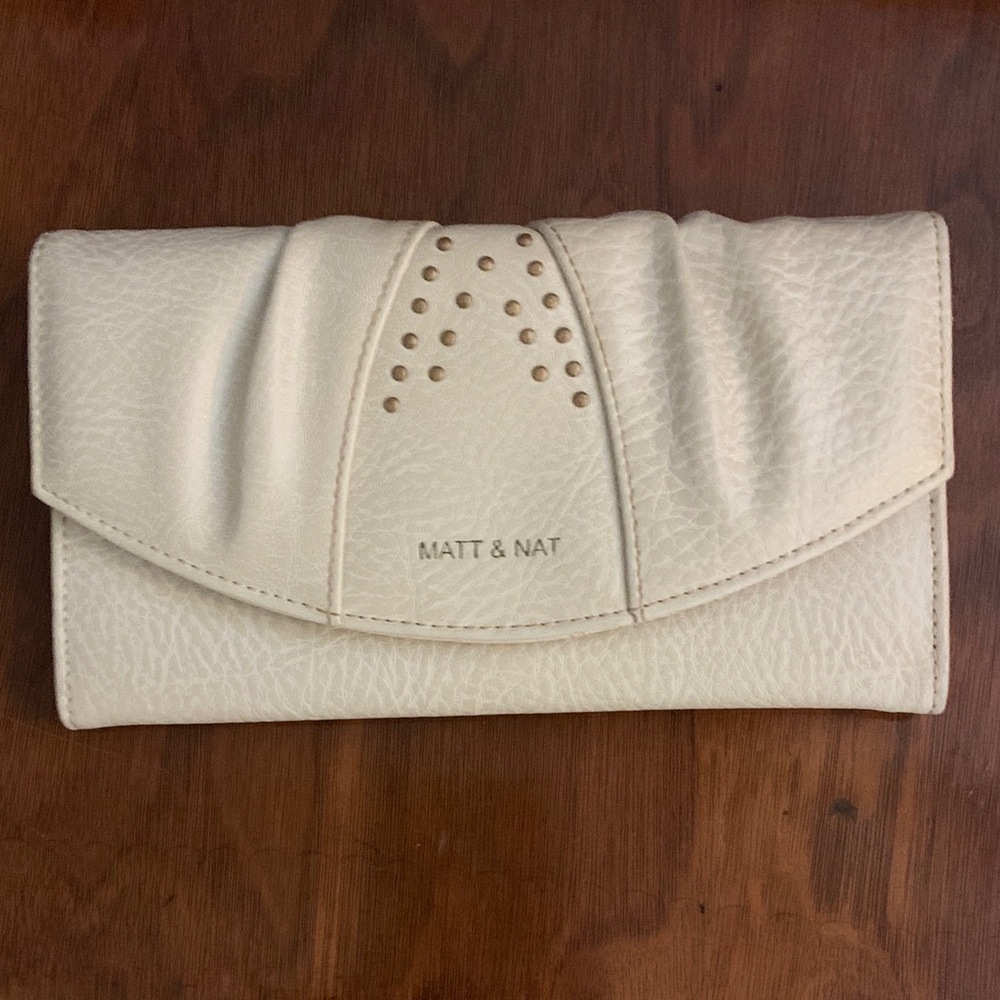 Matt & Nat Cream Wallet with Cutout Detail